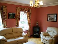 De woonkamer van Emir View B&B